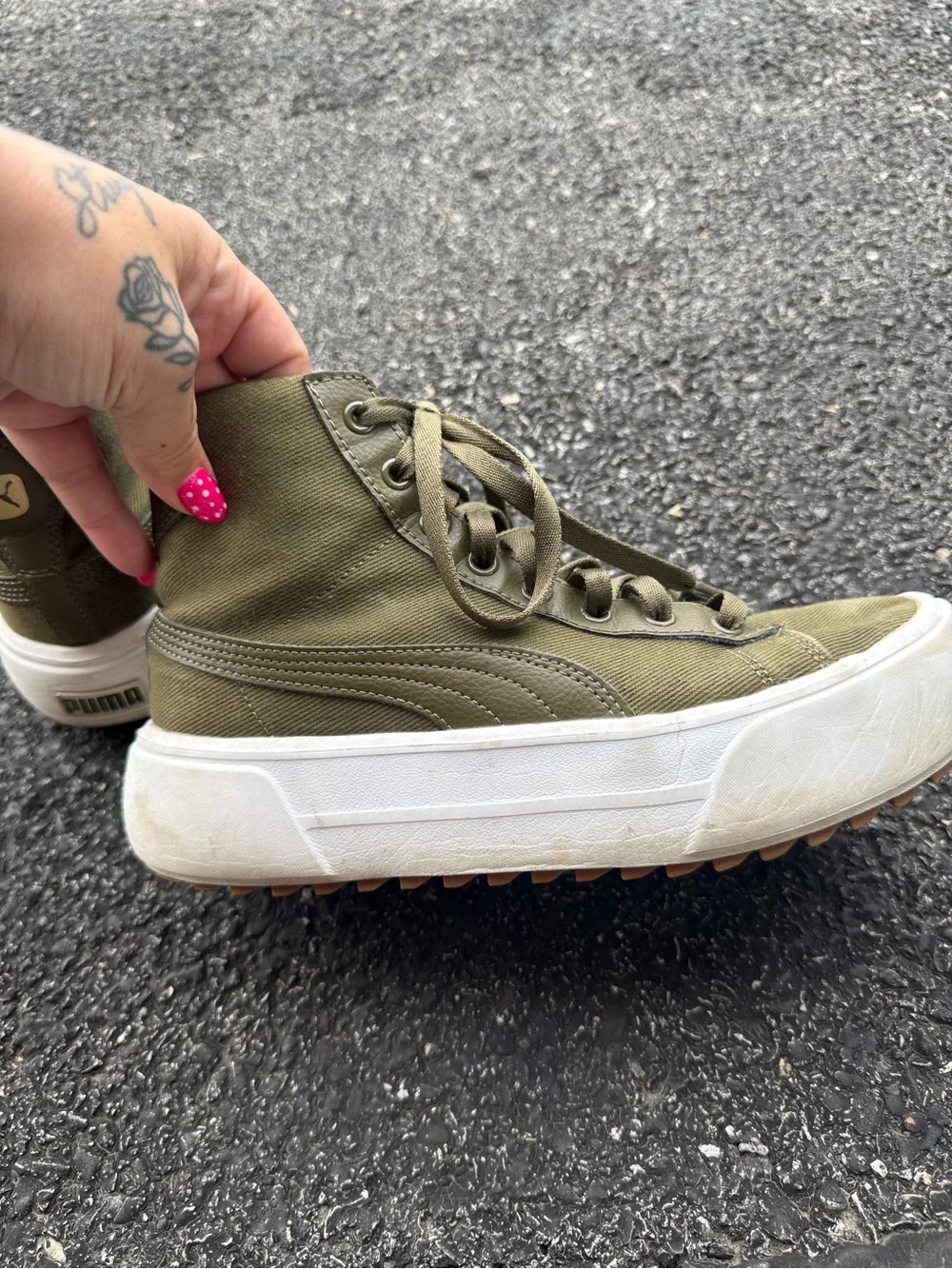 Puma Women’s Size 8 Olive Green High Top Platform Sneakers